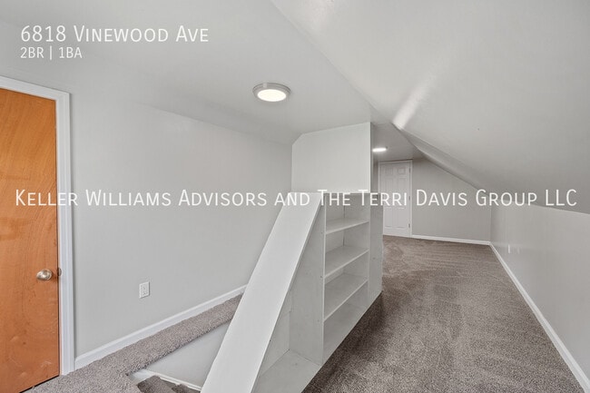 Building Photo - 6818 Vinewood Ave