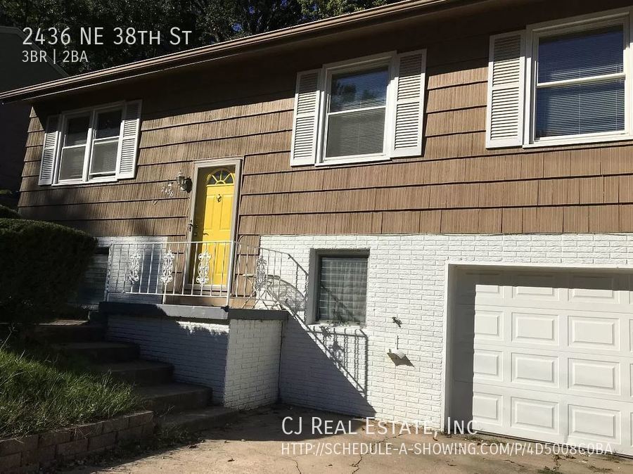 Primary Photo - 2436 NE 38th St