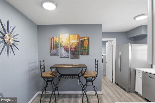 Foto del edificio - 1111 Parkington Ln