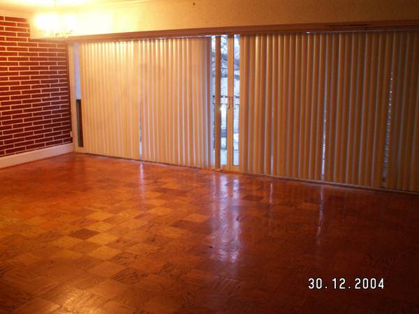 Living Room - Hardwood Floor - 1806 Metzerott Rd