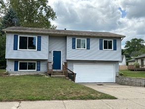 Building Photo - 5704 Selfridge Blvd