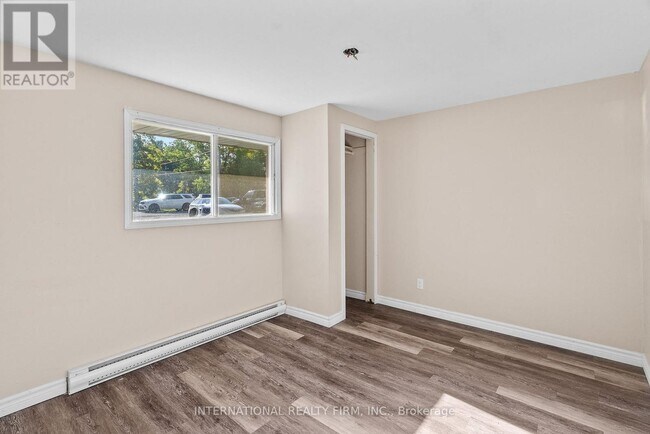 Photo du bâtiment - 9921 Superior St