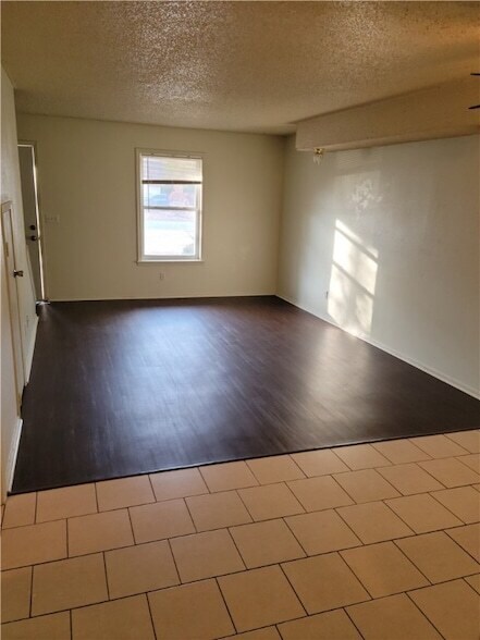 Building Photo - 592 N Betty Jo Dr