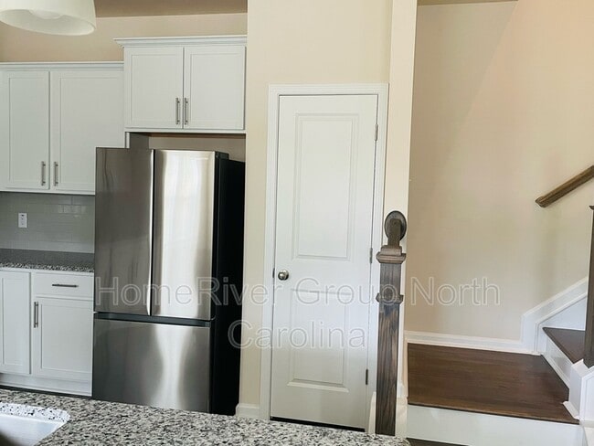 Foto del edificio - 3701 Feltham Ln