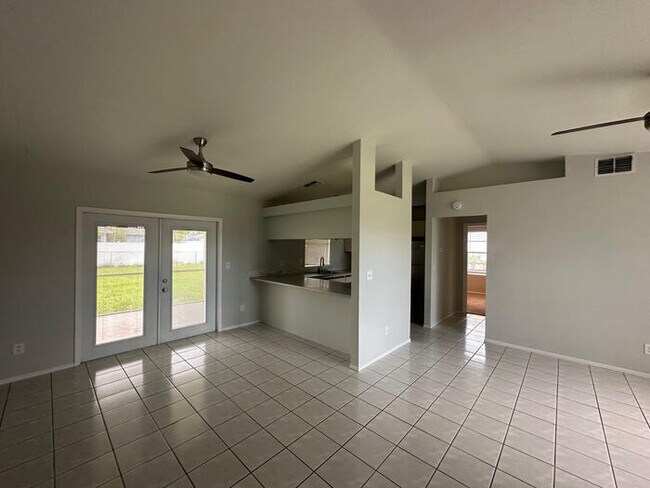 Building Photo - SW Cape Coral Single Family Home