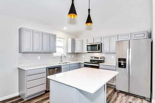 Foto del edificio - 10409 E Conifer St