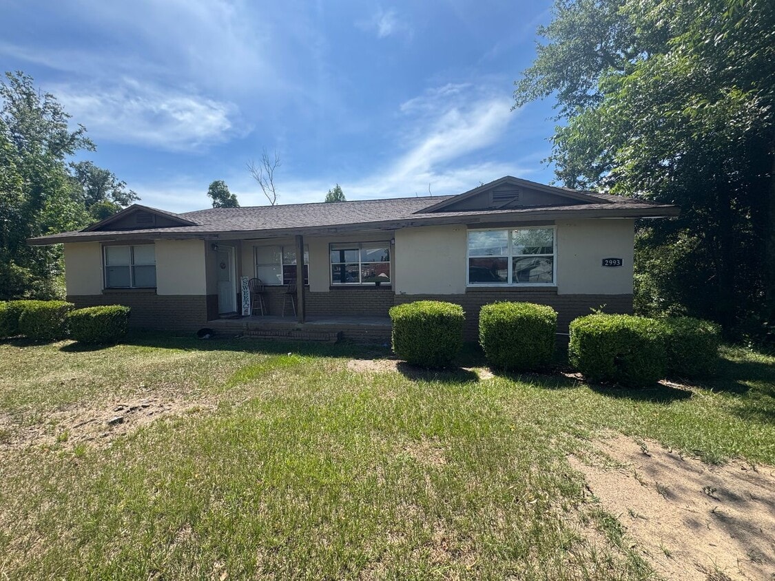 Primary Photo - 2 Bedroom 1 Bathroom Duplex in Marianna Fl