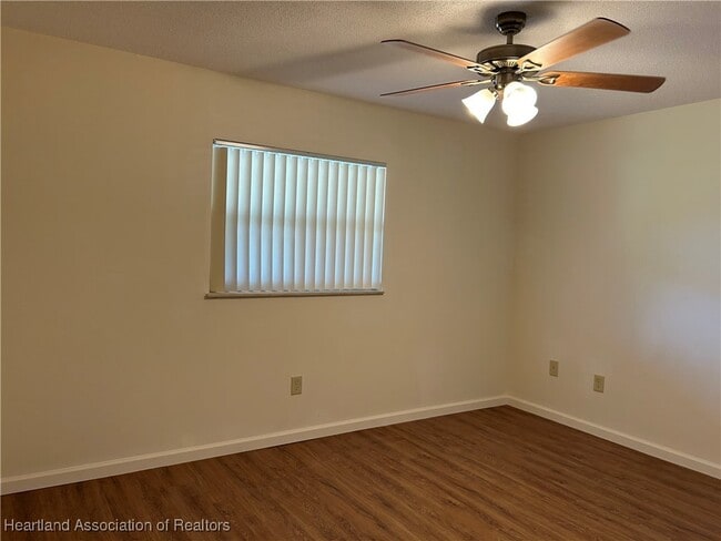 Foto del edificio - 133 Serenity Avenue