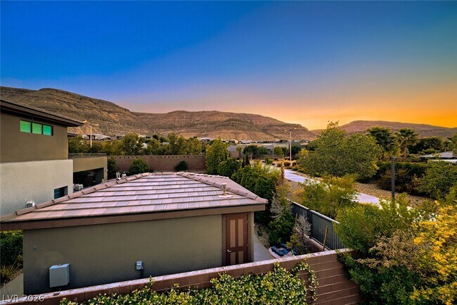 Building Photo - 10334 Jade Gardens Dr