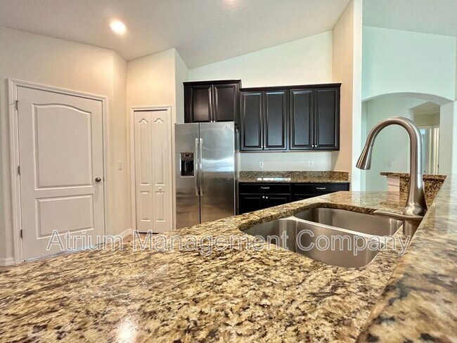 Foto del edificio - 16676 Myrtle Sand Dr