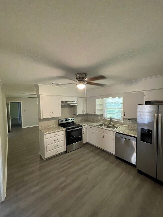 Foto del edificio - Geary Drive in Selbrook