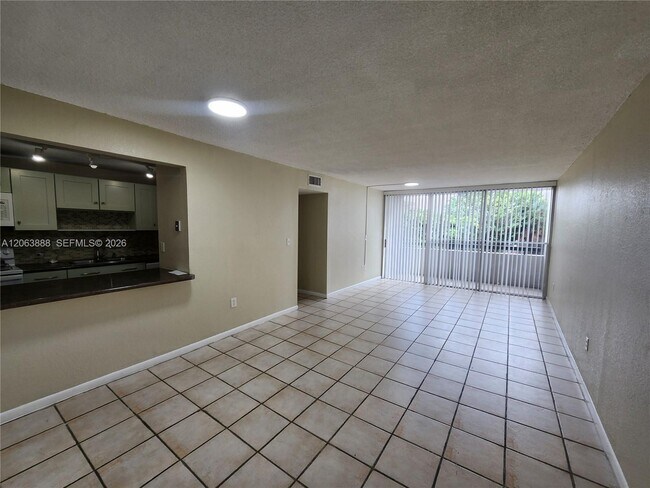 Foto del edificio - 802 NW 87th Ave