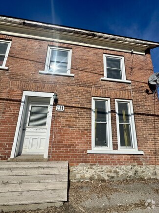Building Photo - 111 Clothier St E