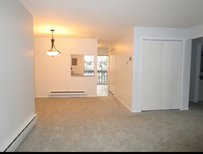 Building Photo - 662 Daisy Ln