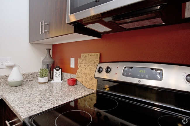 1HAB, 1BA - 596 ft² - The District on Apache
