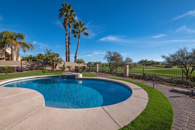 Foto del edificio - 7737 E Hartford Dr