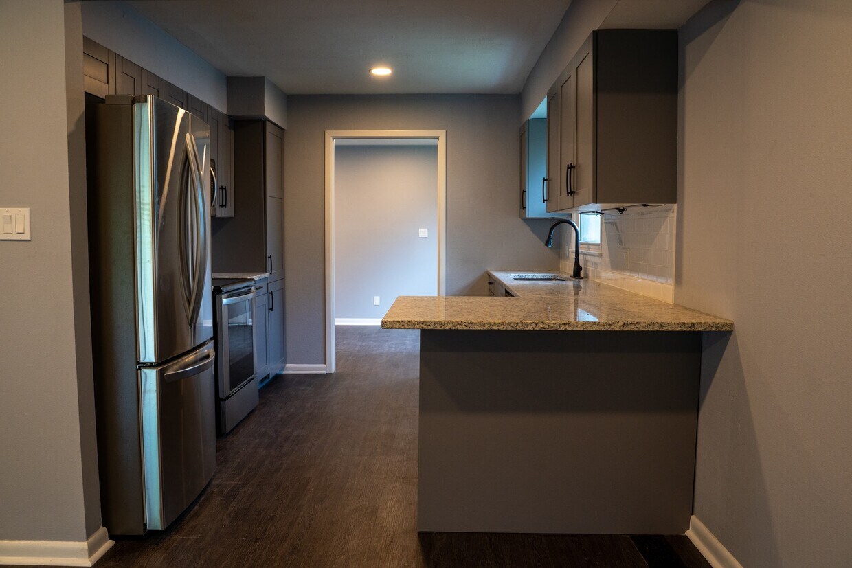 Foto principal - 362 Ridgewood Dr