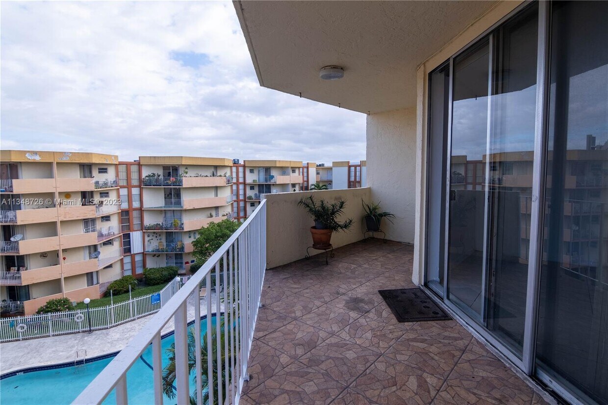 1750 W 46th St Unit 521, Hialeah, FL 33012 Condo for Rent in Hialeah