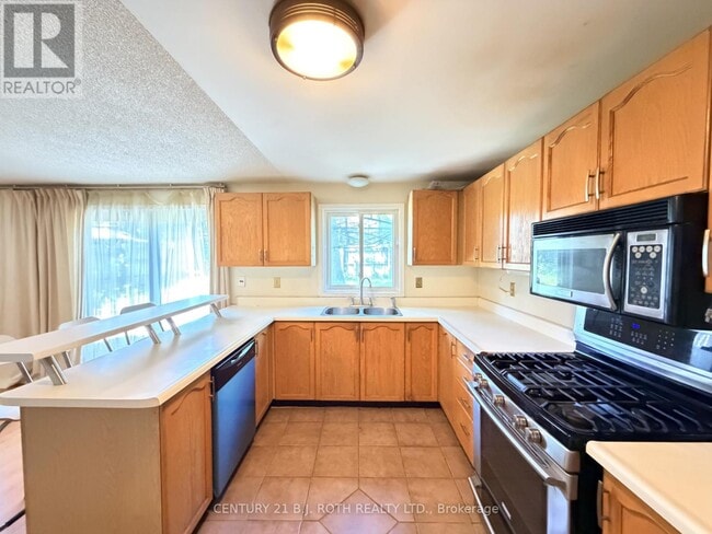 Building Photo - 29 Irwin Dr