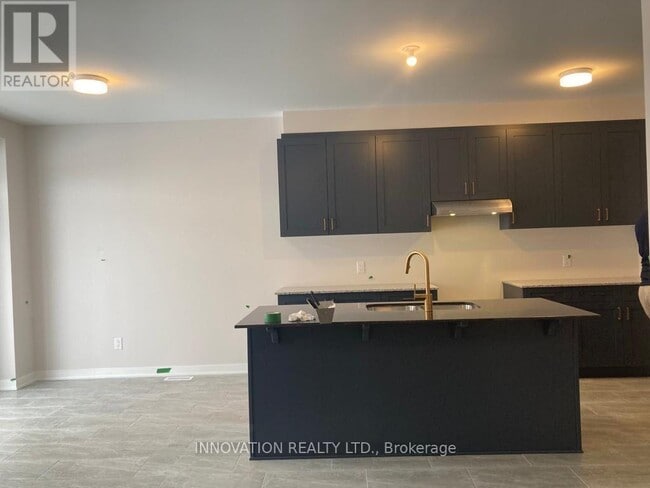 Building Photo - 322 Crossway Ter