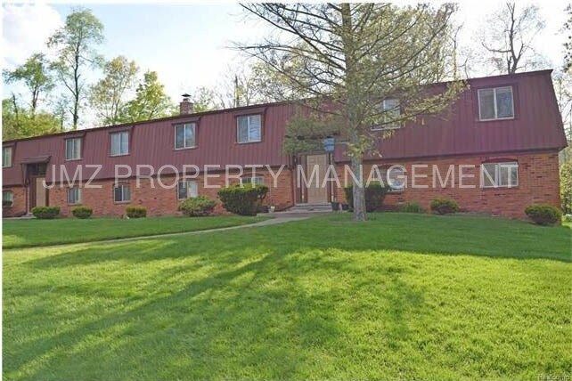 Primary Photo - 2151 Decker Rd