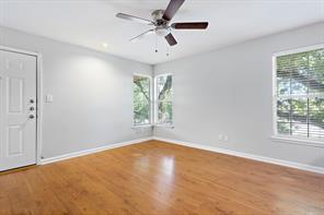 Foto del edificio - 7685 Northcross Dr