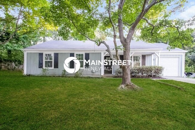 3 Bedroom Pet-Friendly Home in Norcross, GA with Main Street Renewal - 3 Bedroom Pet-Friendly Home in Norcross, GA with Main Street Renewal