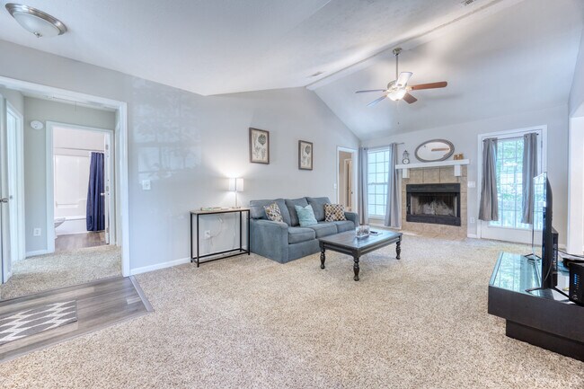 Foto del edificio - 4209 King Arthur Pl