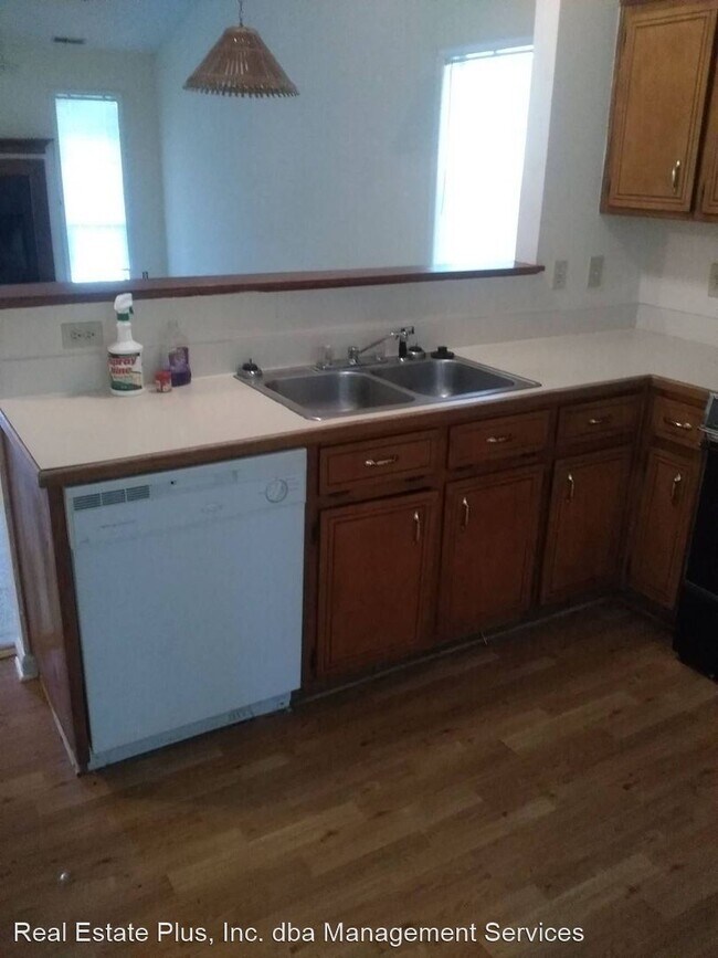 Building Photo - 2 br, 2 bath House - 1621 Jamestown Court