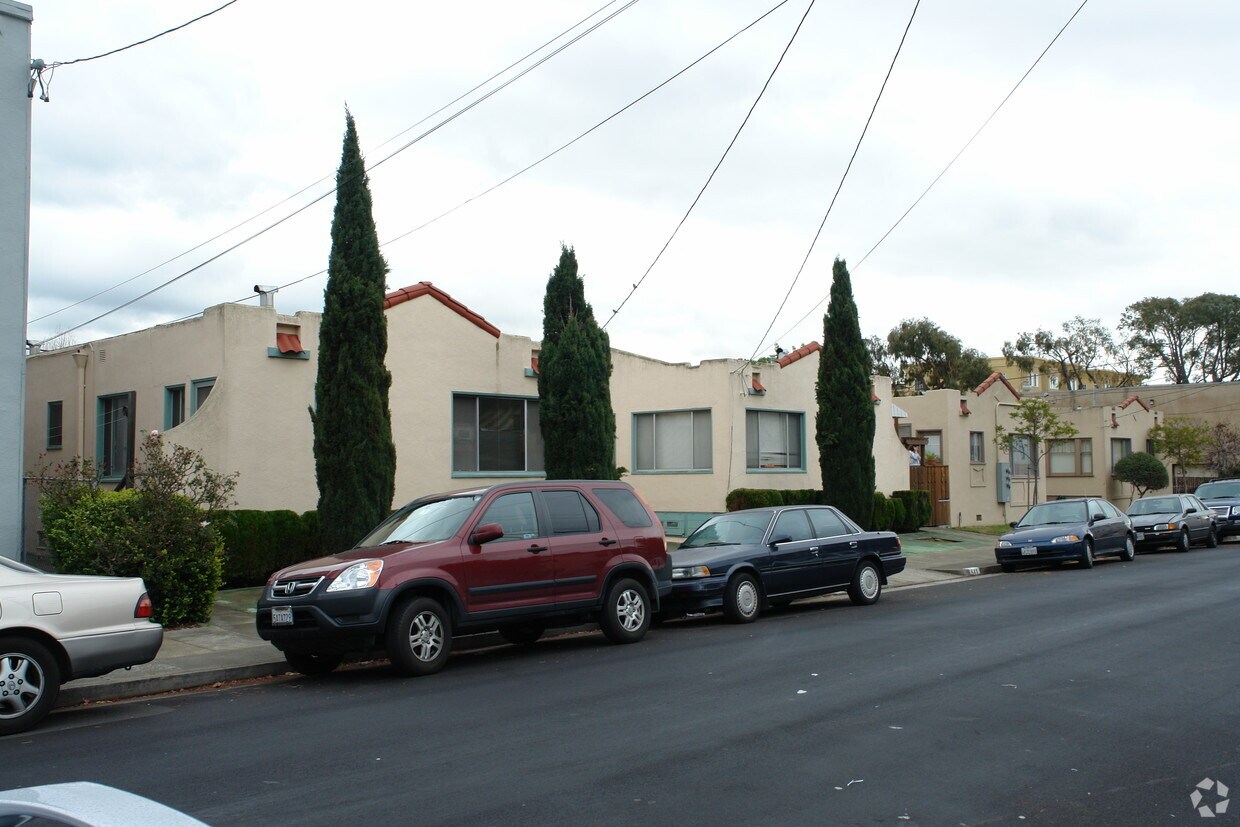 Foto del edificio - 833-841 Adams St