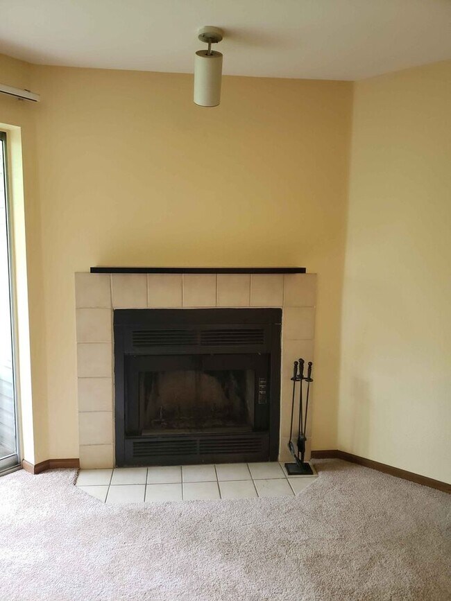Building Photo - 1522 NE 175th St