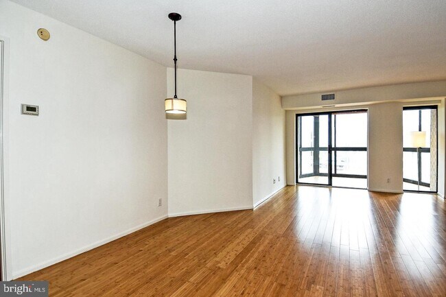 Foto del edificio - 900 N Stafford St