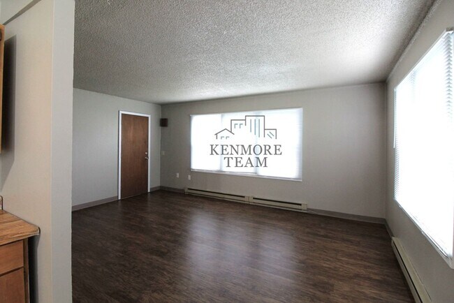 Foto del edificio - 3 Bedroom, 1.5 Bathroom Duplex in Richland