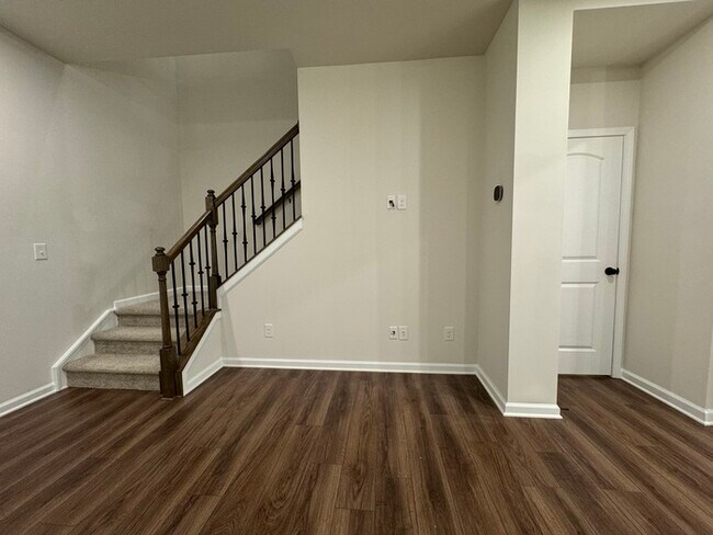 Building Photo - 9029 Northfield Crossing Dr
