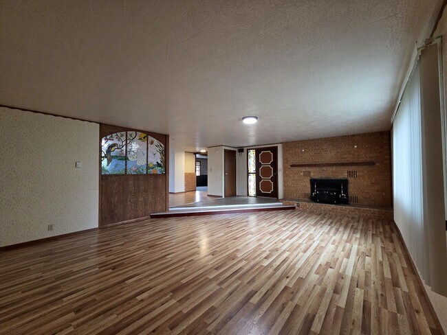 Foto del edificio - Spacious Cottage on 1/2 Acre Lot