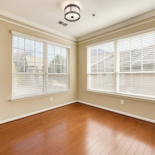 Foto del edificio - Fabulous 2br/2ba for rent in convenient Ga...
