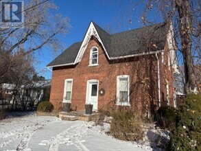 Building Photo - 195 Prince Edward St