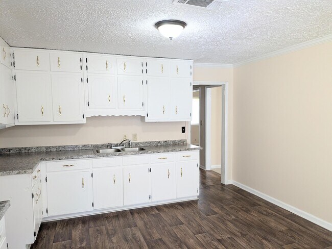 Foto del edificio - 1081 Veal St SW