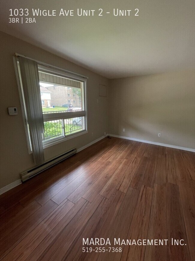 Building Photo - 3 BDRM TOWNHOUSE IN WEST WINDSOR!