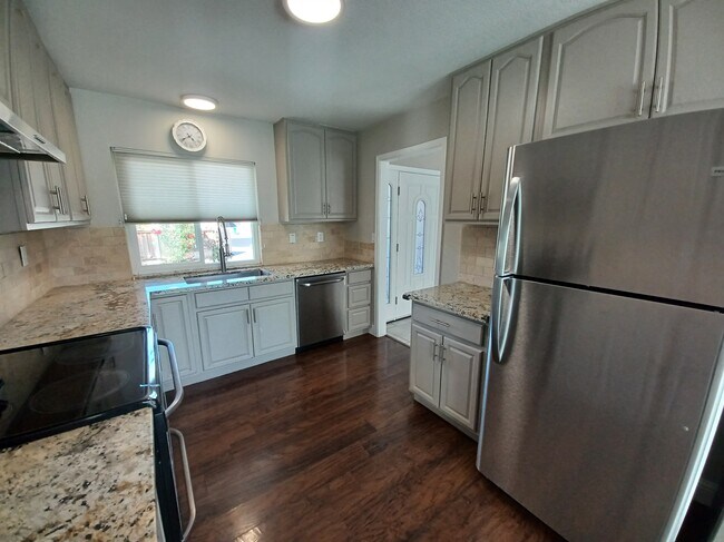 Building Photo - 4964 Antioch Loop