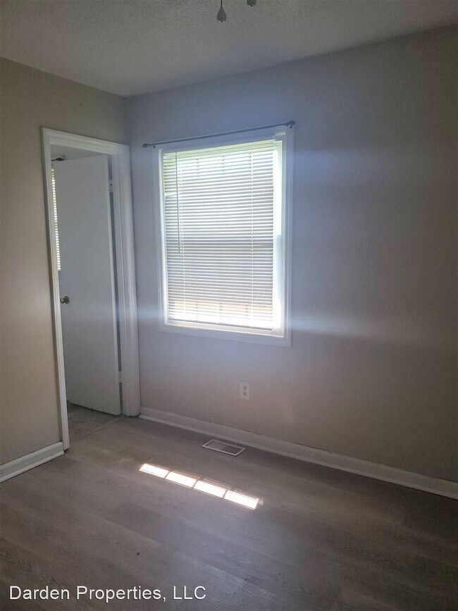 Foto del edificio - 3 br, 1.5 bath House - 512 Circle Drive