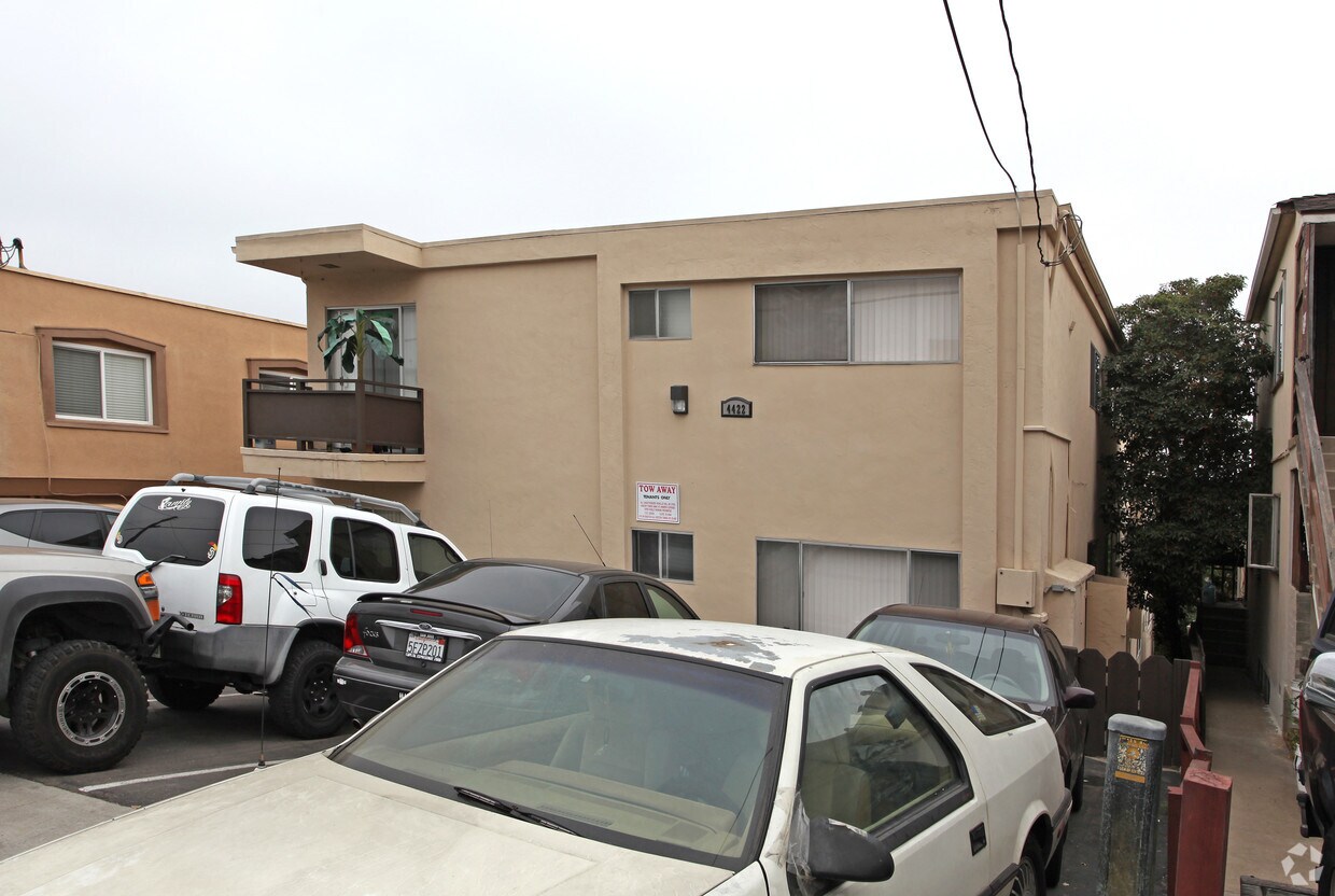 Building Photo - 4422 Temecula St