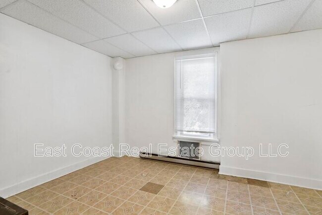 Foto del edificio - 207 N Mulberry St