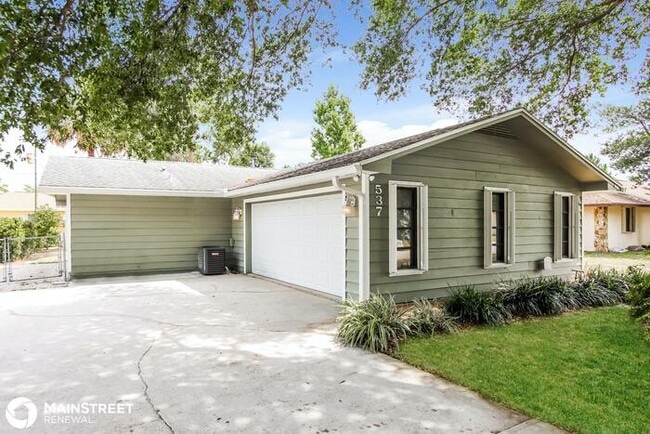Foto del edificio - 537 ESCAROLE ST S E, PALM BAY, FL 32909