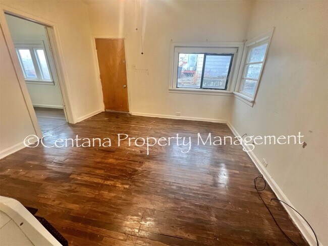 Foto del edificio - 1 bedroom house near Walkerville! Pet frie...