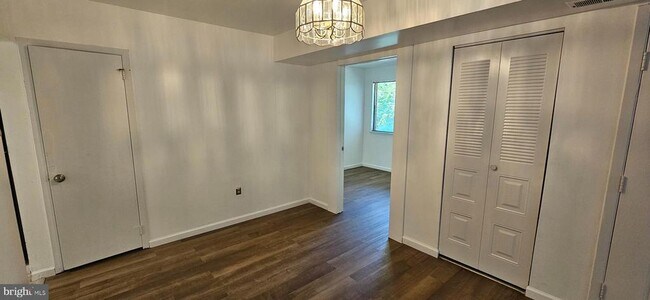 Foto del edificio - 2208 Greenwood Dr