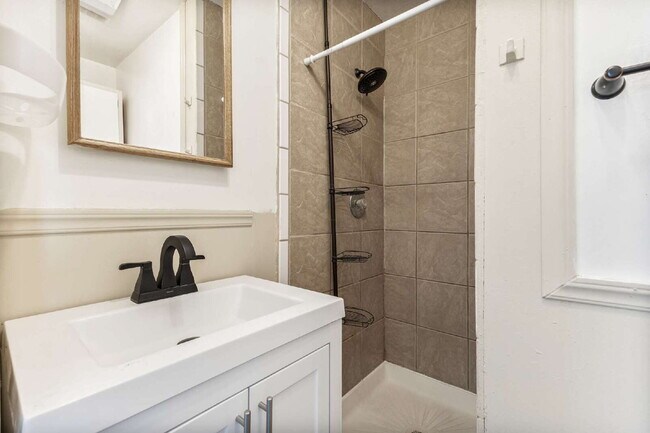 Foto del edificio - Cozy One bedroom in Great Ogden Location!