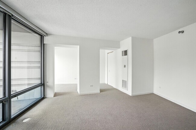Foto del edificio - 540 N Kingsbury St