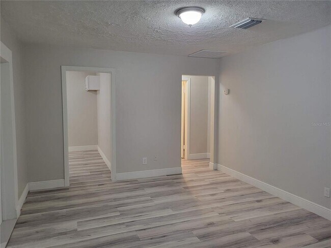 Building Photo - 7406 N Highland Ave