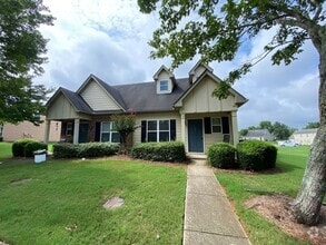 Building Photo - 125 Bridgewater Cir